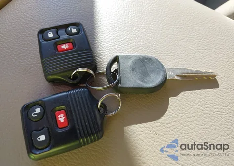 2005 Ford F-150 Fx4/Lariat/Xlt from USA, damaged, VIN 1FTPW14545KE95565